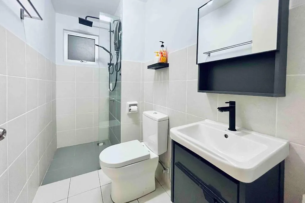 Alanis Residence Designer Studio Sepang 0*,  Malezja